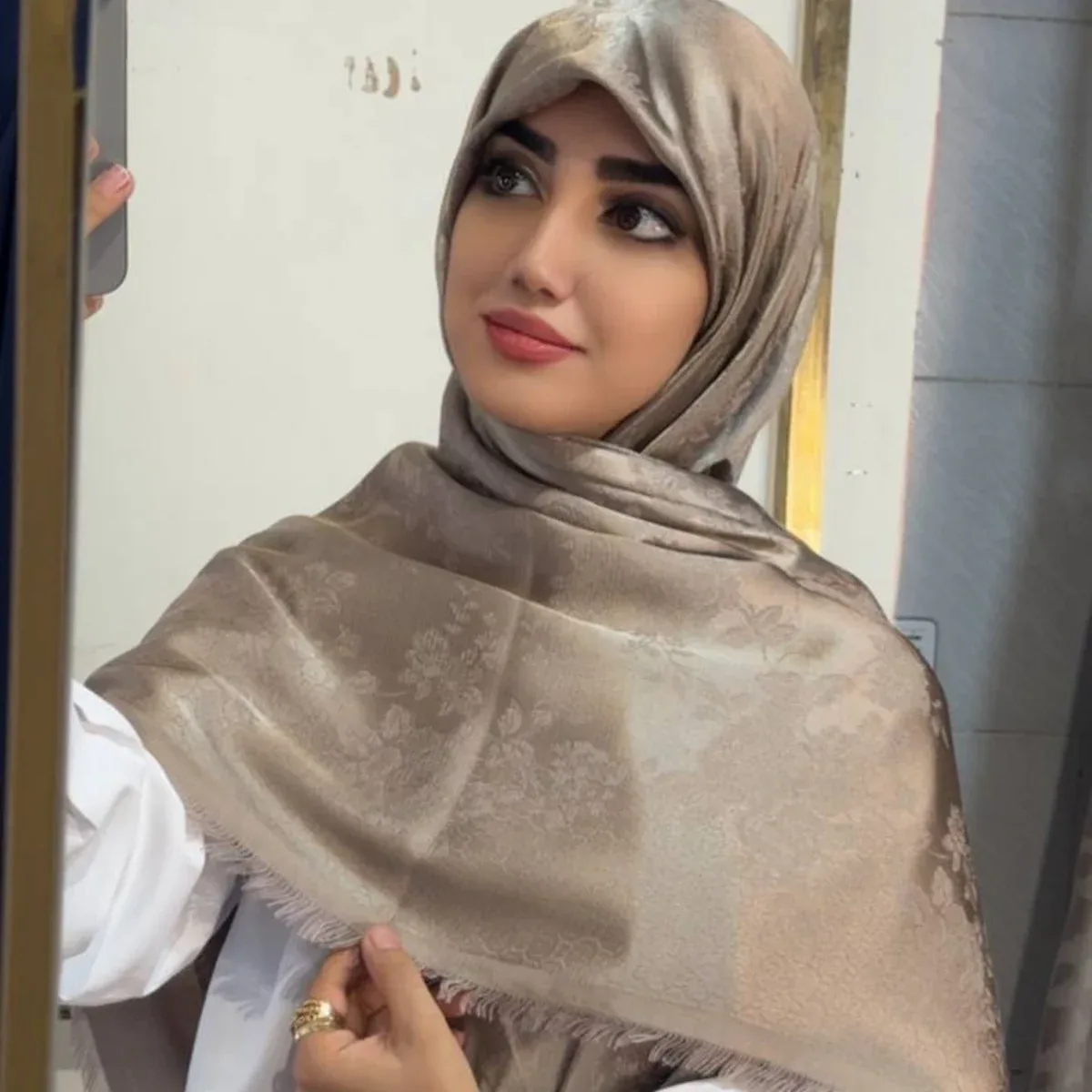 روسری بهار - تصویر ۳