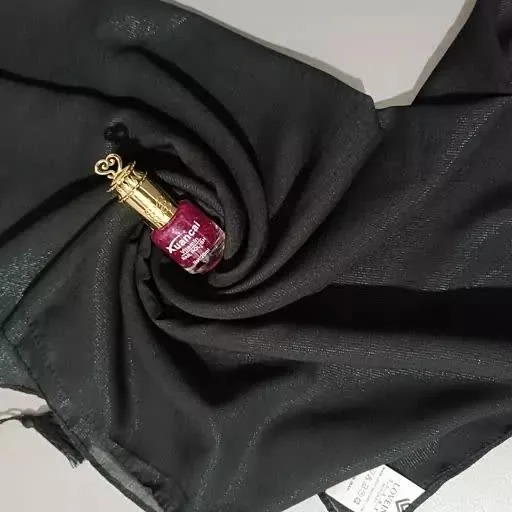 شال مشکی لمه