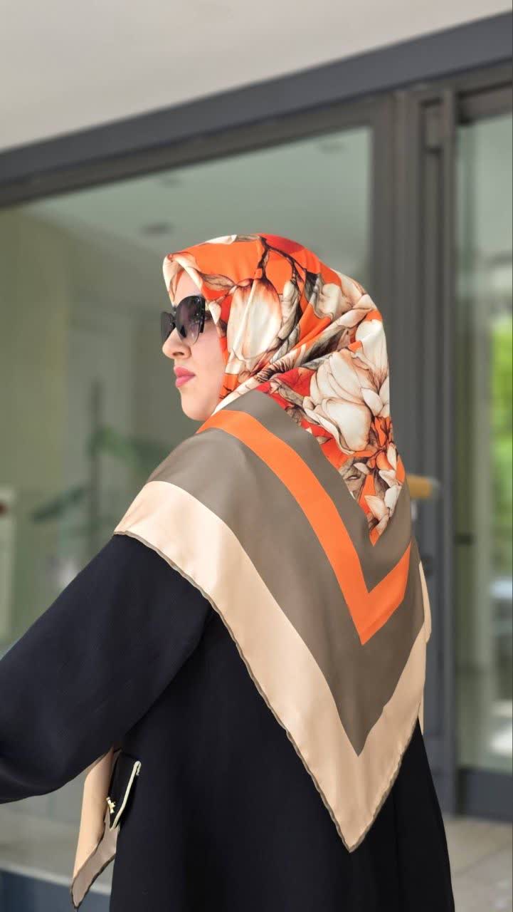 روسری کرپ نخ دور دست‌دوز قواره ۱۳۵ - تصویر ۲