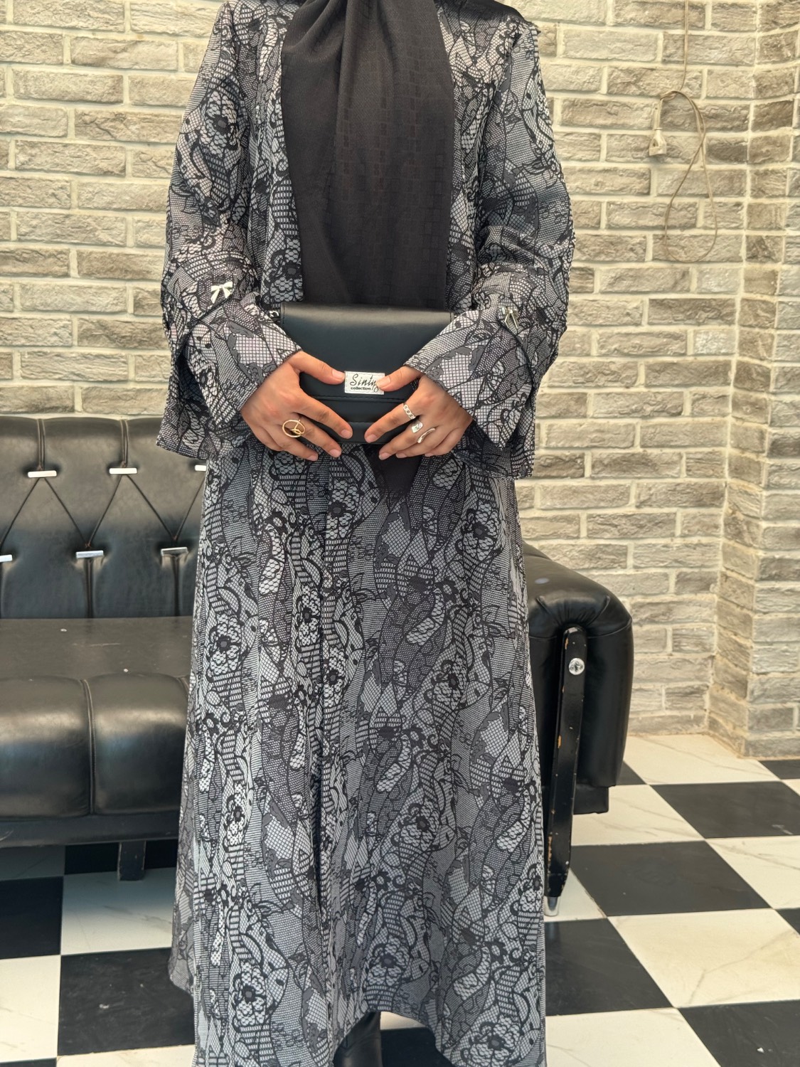 عبای زیبای گلرخ - تصویر ۳