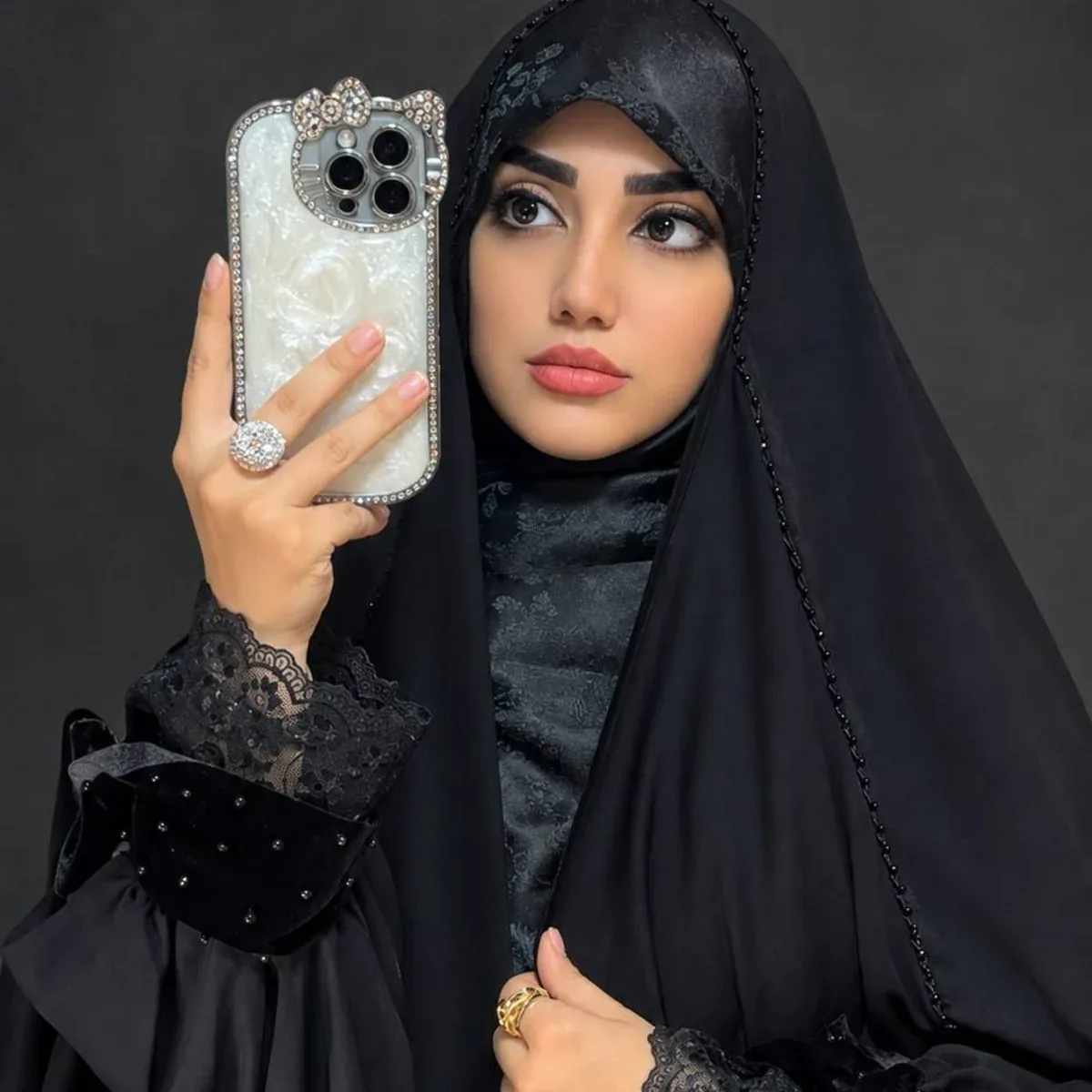 چادر پاپیون پلاس با پارچه ندا گاتری و مچ مخمل ونوس