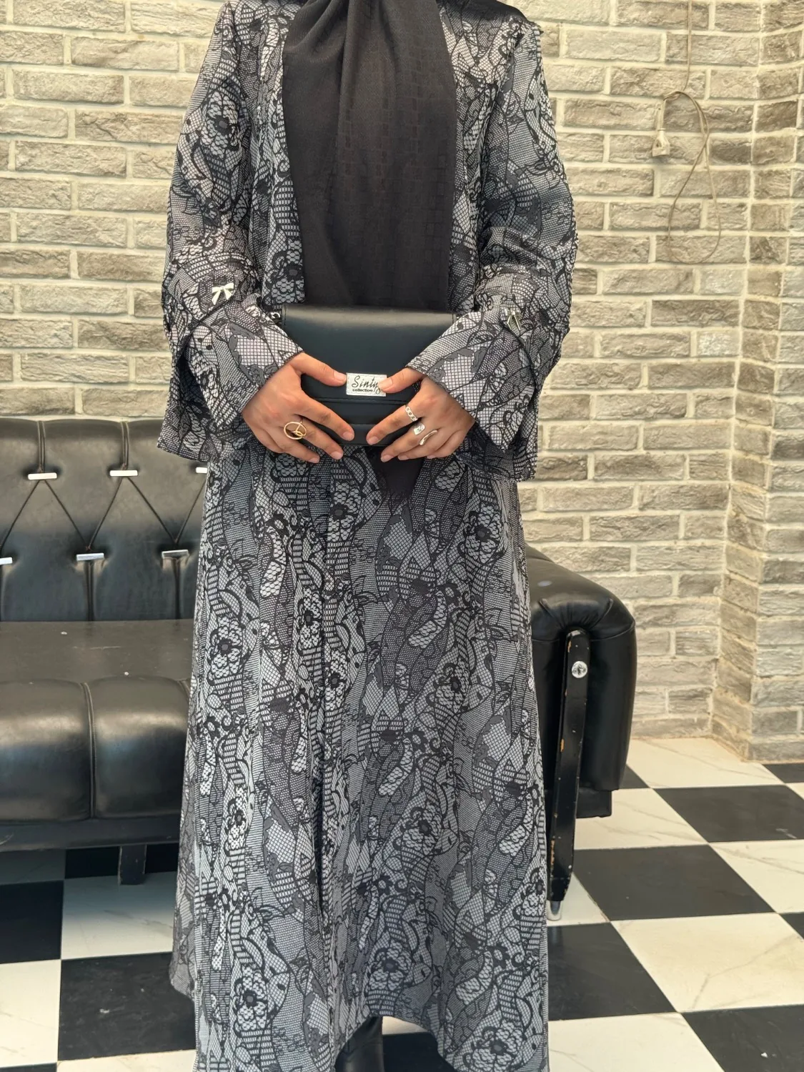 عبای زیبای گلرخ - تصویر ۳