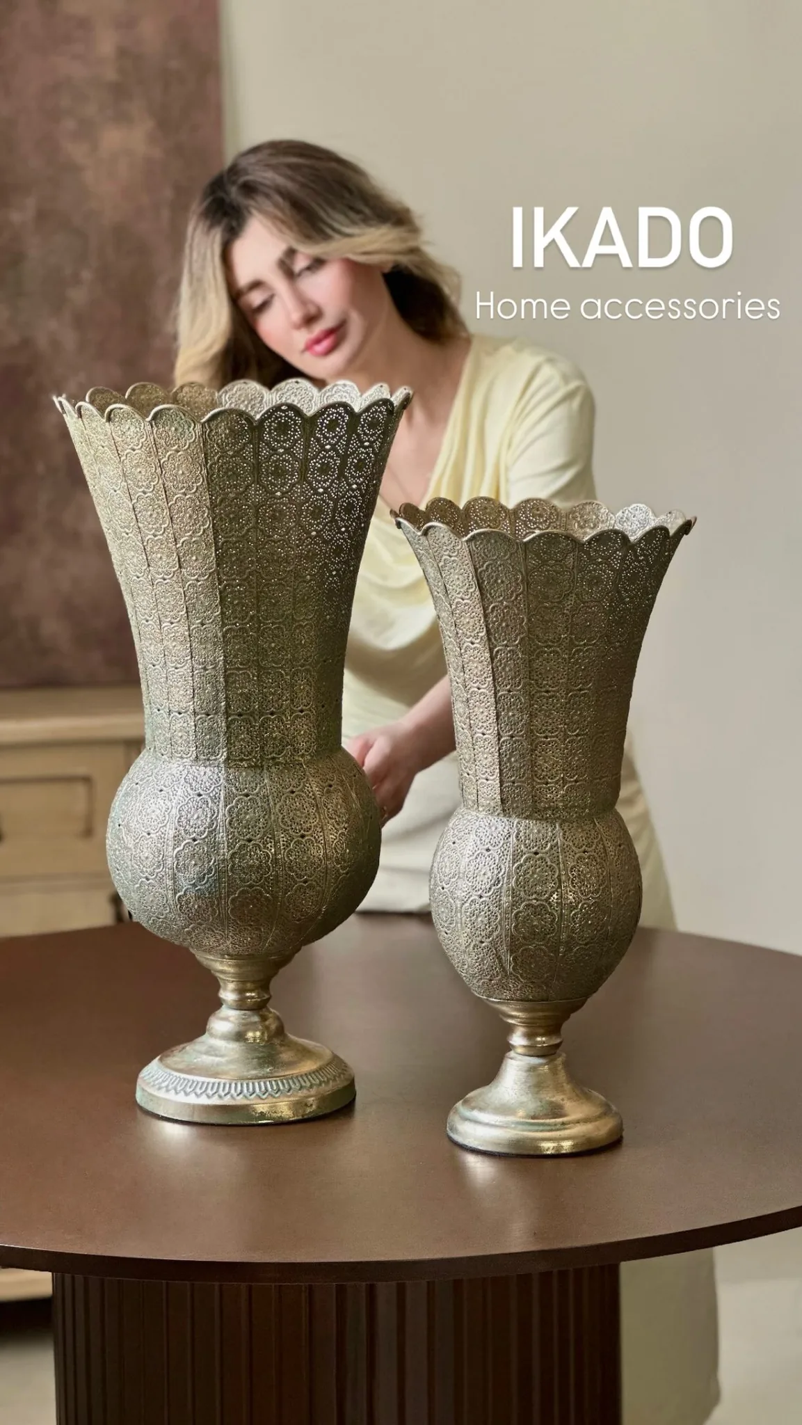 گلدان مراکشی فلزی وارداتی با طراحی برجسته و پتینه