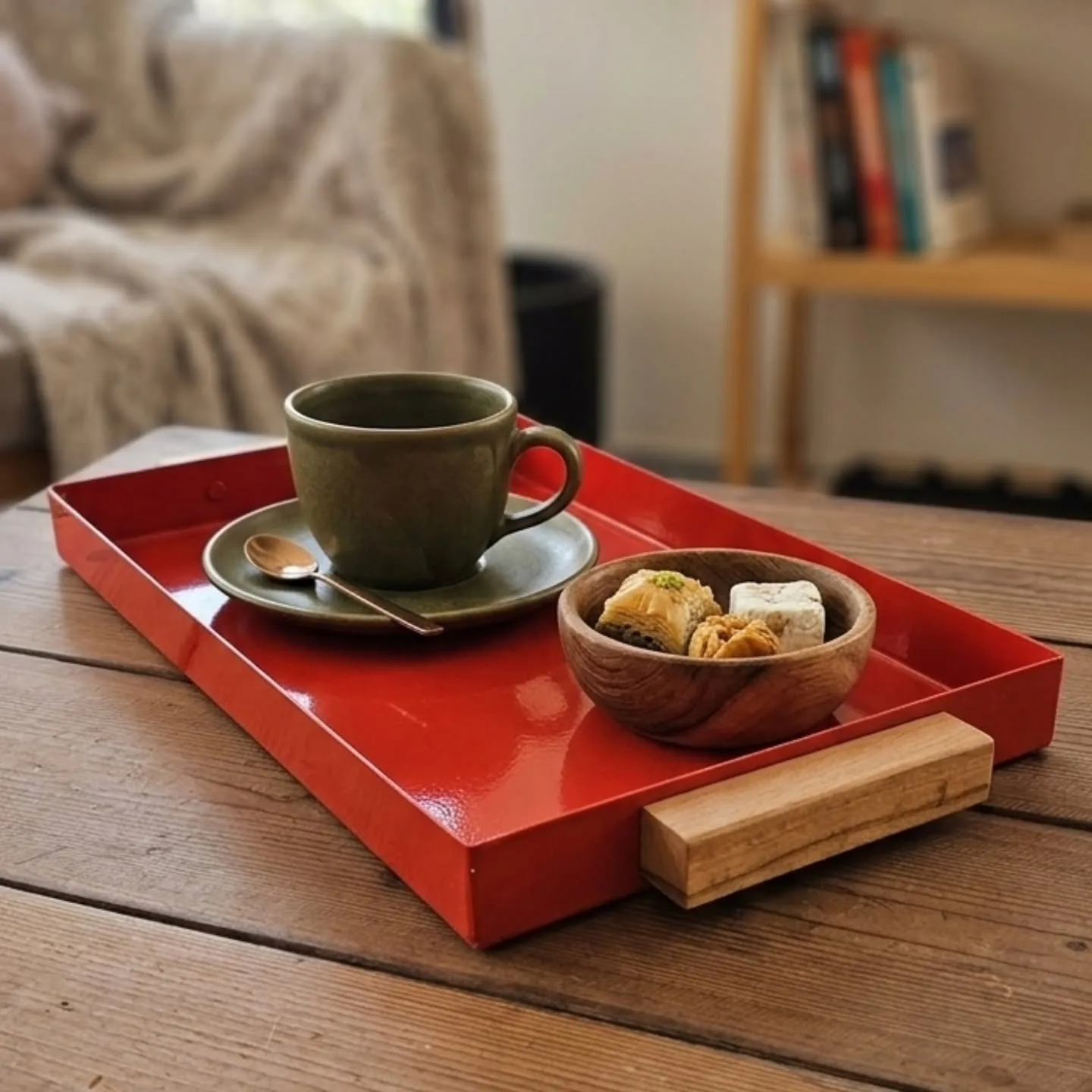 سینی مستطیل فلزی با دسته چوب راش