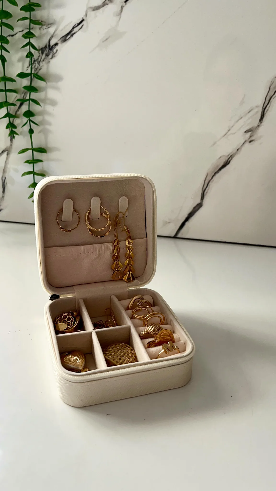 باکس جواهرات و اکسسوری