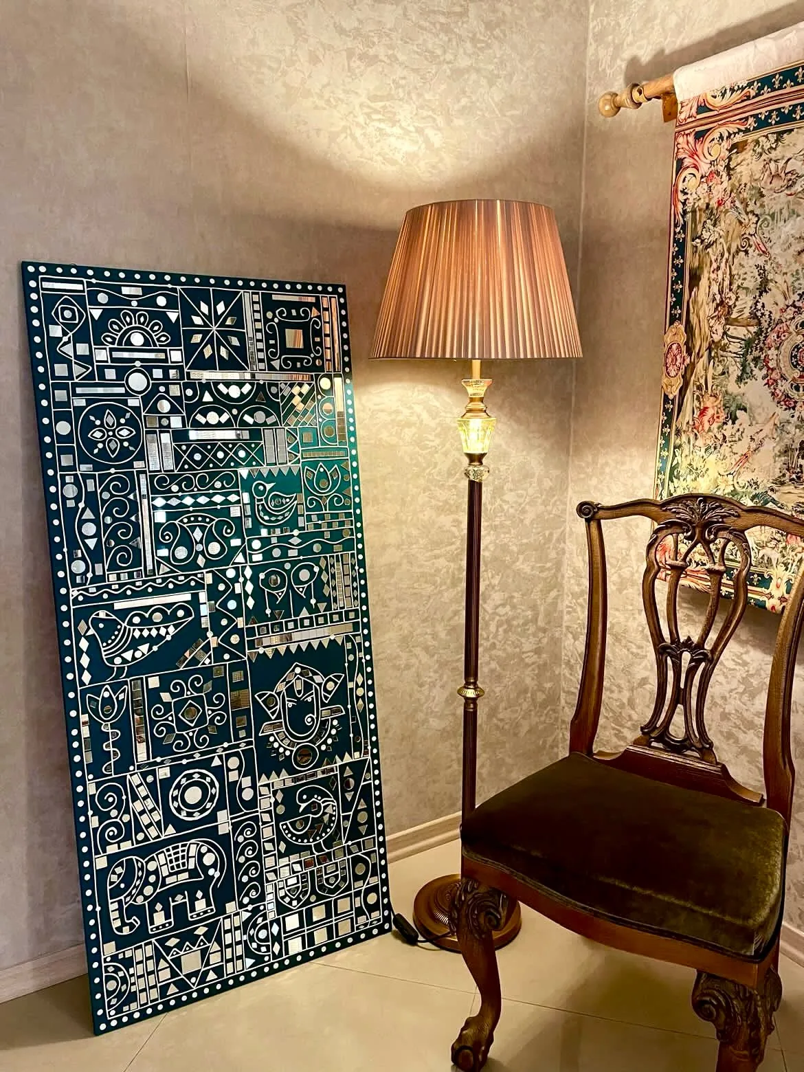 تابلو دکوراتیو نقوش هندی دست‌ساز