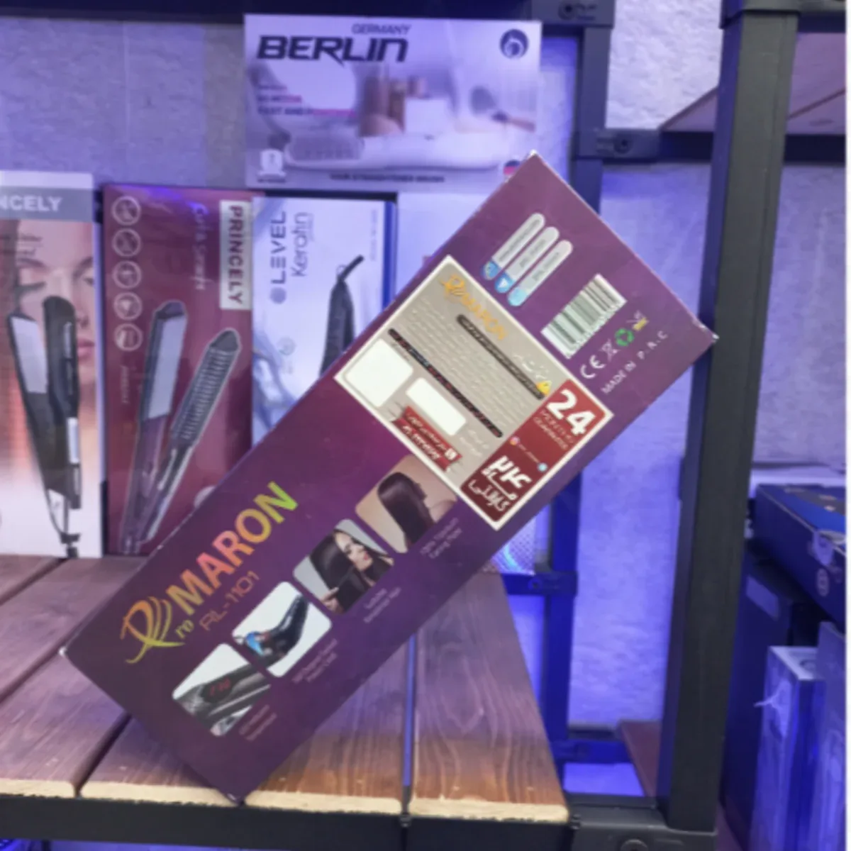 اتو مو حرفه‌ای سالنی پرومارون Promaron مدل RL-1101 مناسب کراتین با نمایشگر دیجیتال - تصویر ۴